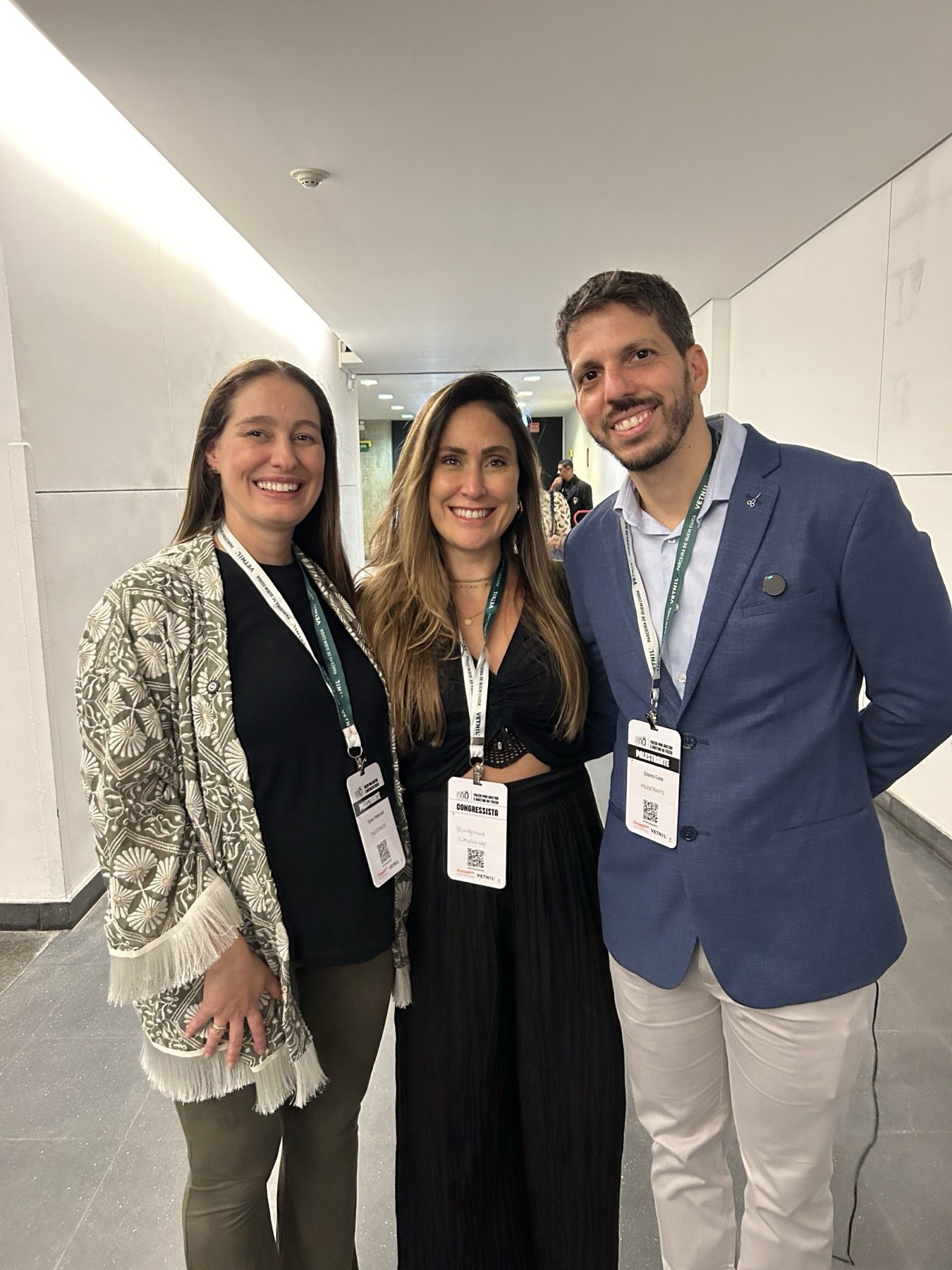 Gilberto Costa com a equipe do PenaVet no congresso
